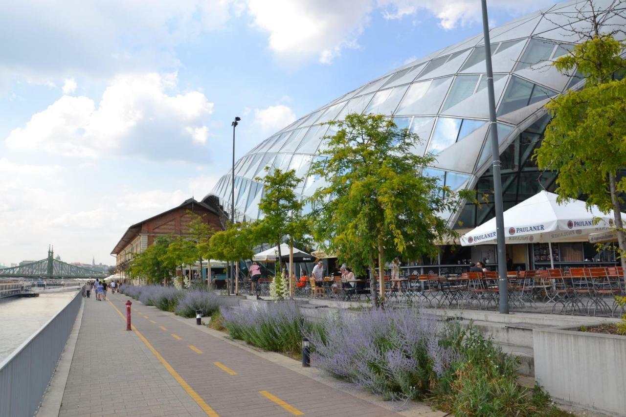 Toscani garden Budapest Exterior foto